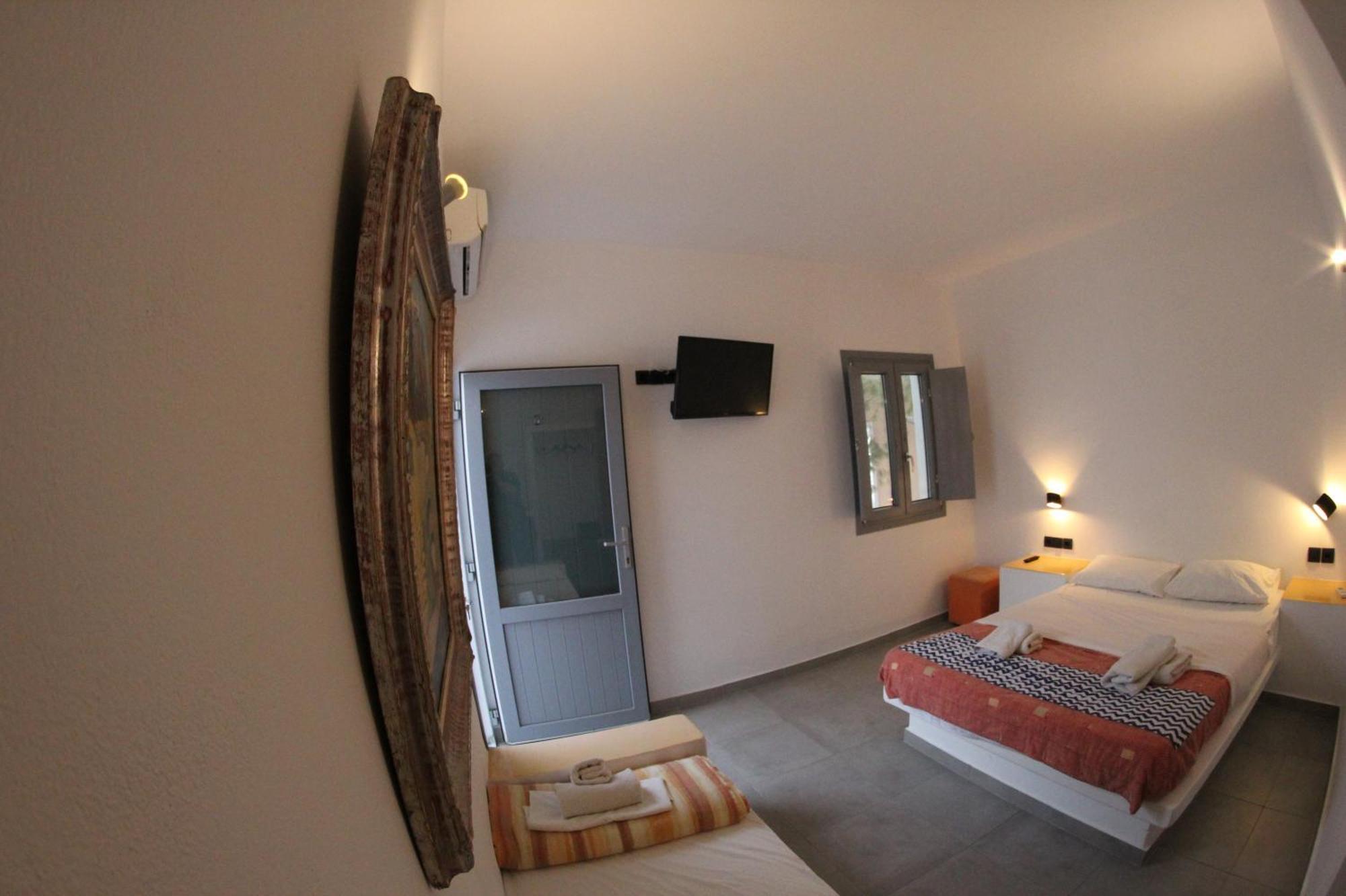 Perissa Centrale Rooms ภายนอก รูปภาพ
